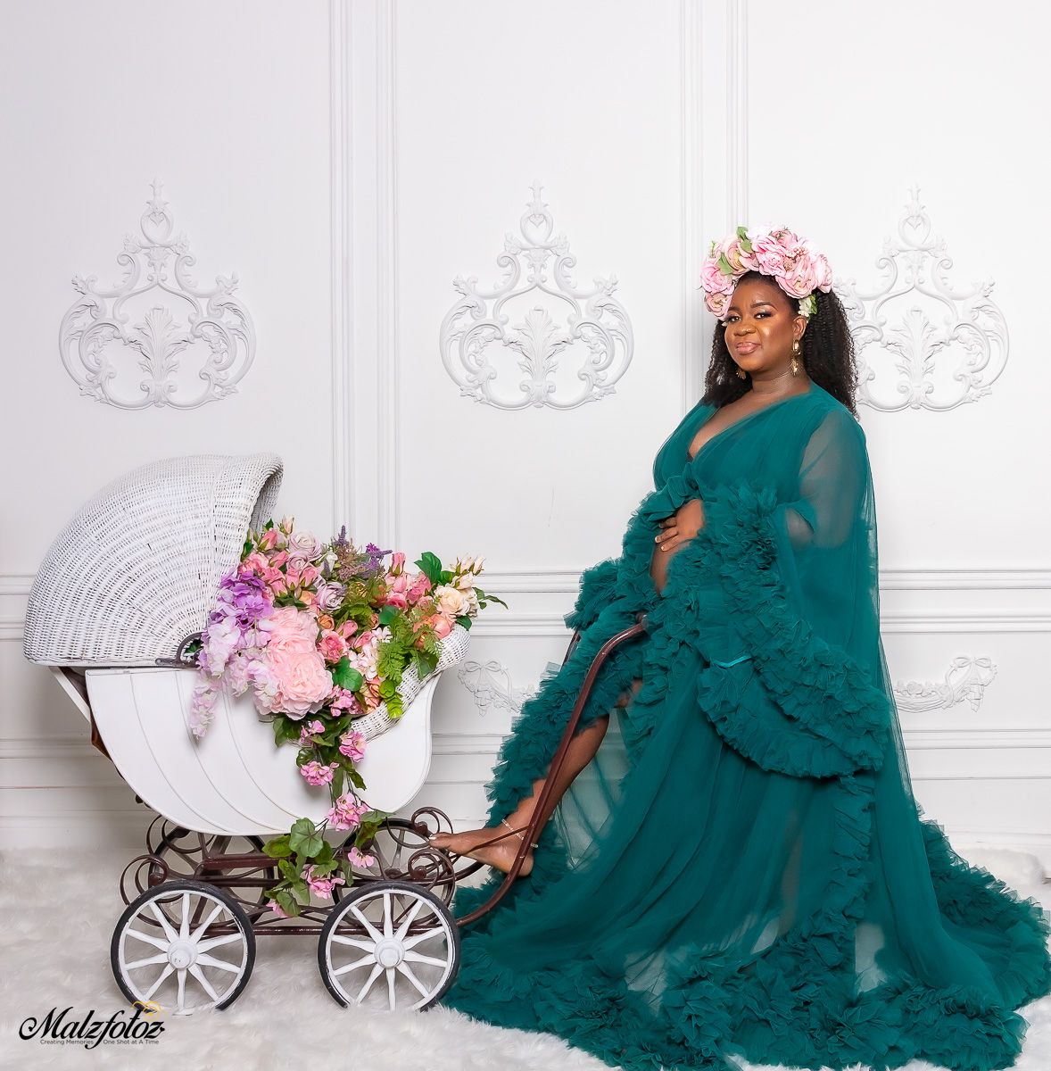 rent maternity dress in Toronto