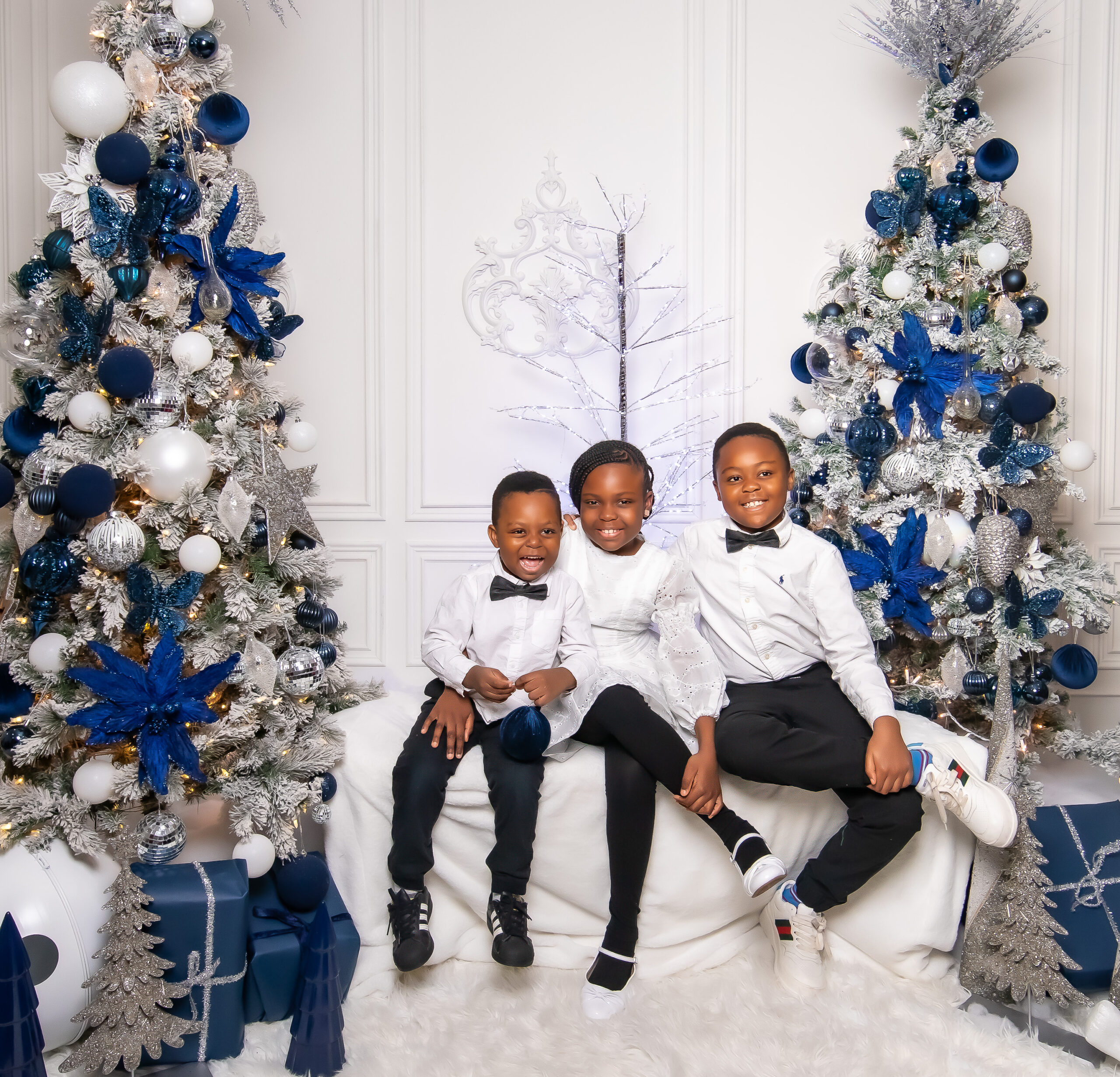 3 boys having a Christmas shoot